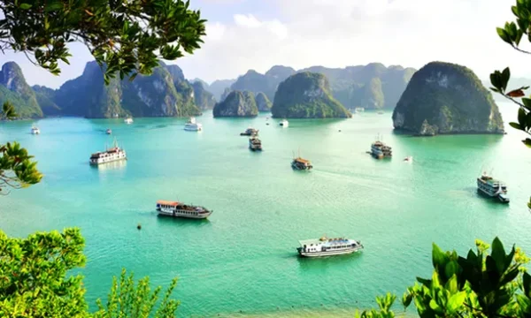 Essential Vietnam & Cambodia ( 15 Days)
